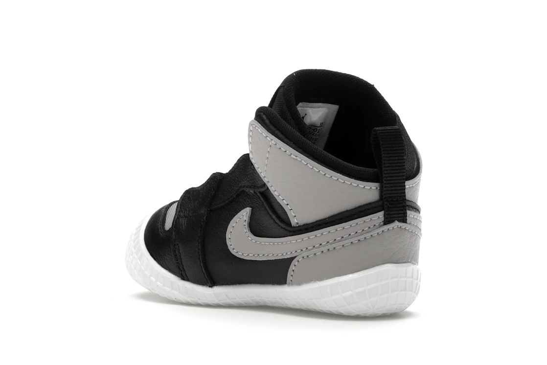 Vue 24 de Jordan 1 Crib Bootie Black Medium Grey (I)