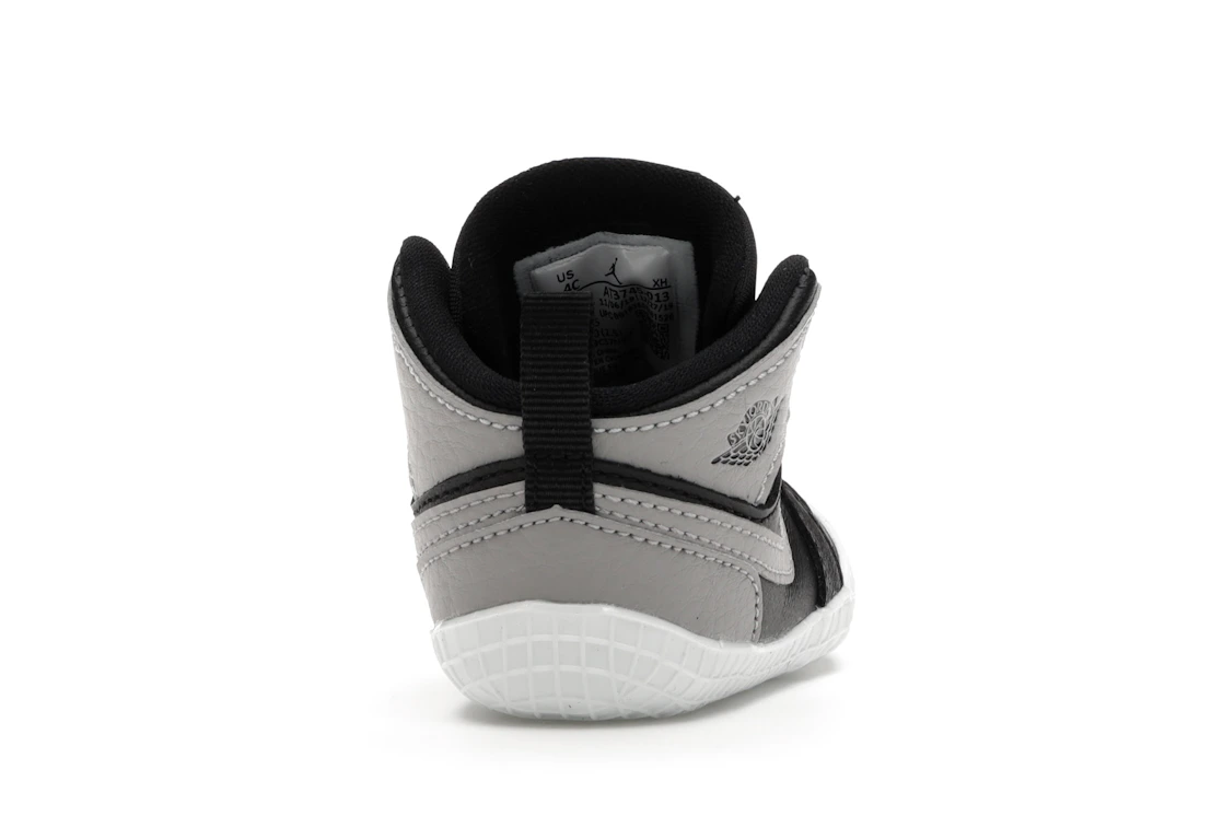 Vue 29 de Jordan 1 Crib Bootie Black Medium Grey (I)