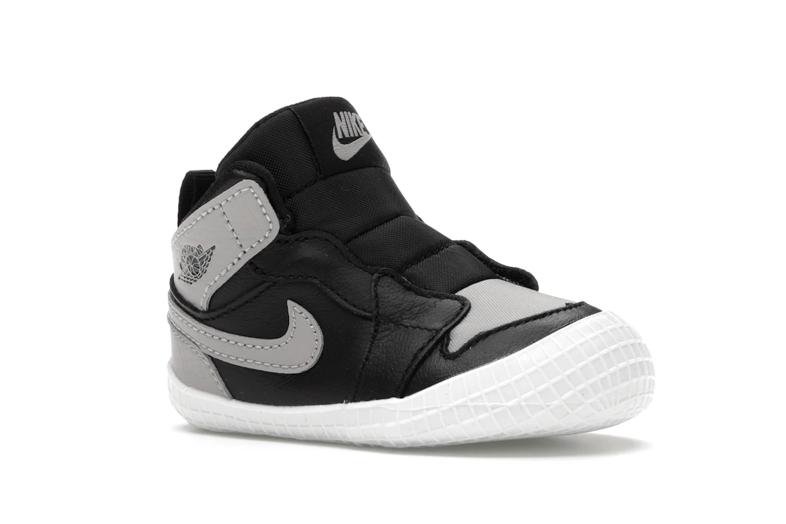 Vue 4 de Jordan 1 Crib Bootie Black Medium Grey (I)