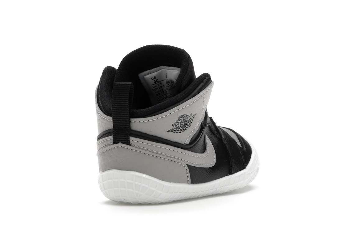 Vue 31 de Jordan 1 Crib Bootie Black Medium Grey (I)