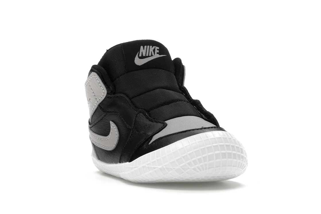 Vue 7 de Jordan 1 Crib Bootie Black Medium Grey (I)