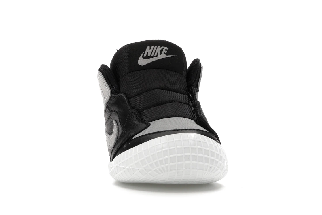 Vue 9 de Jordan 1 Crib Bootie Black Medium Grey (I)