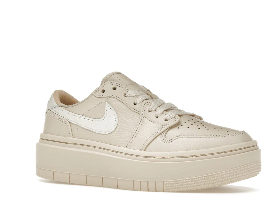 Vue 4 de Jordan 1 Elevate Low Legend Light Brown 