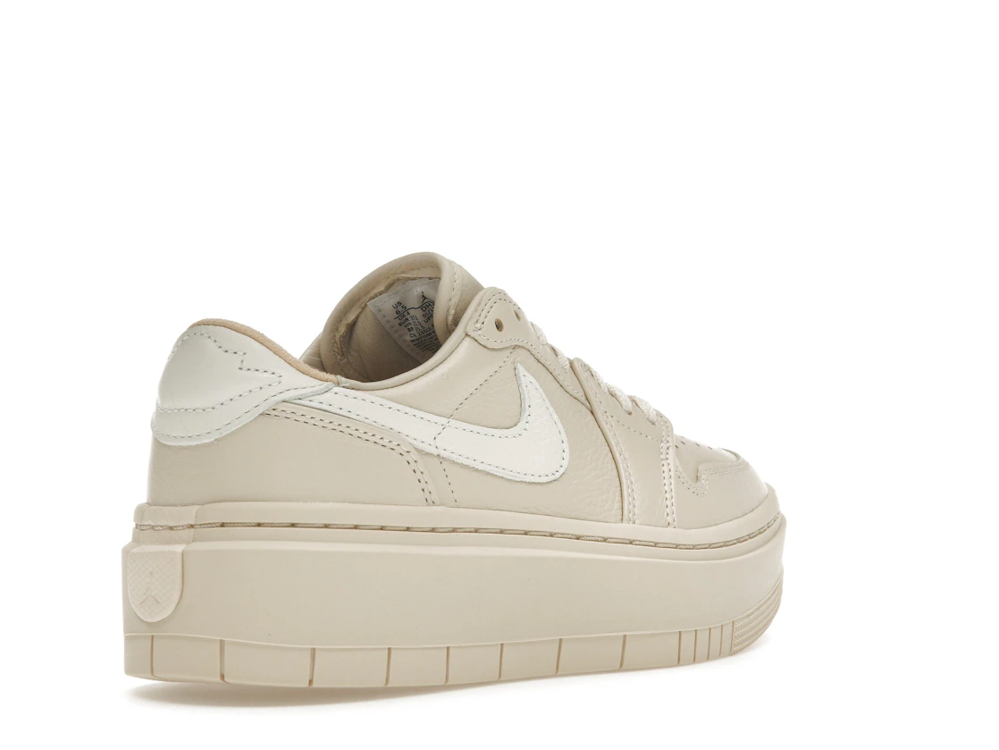 Vue 32 de Jordan 1 Elevate Low Legend Light Brown 