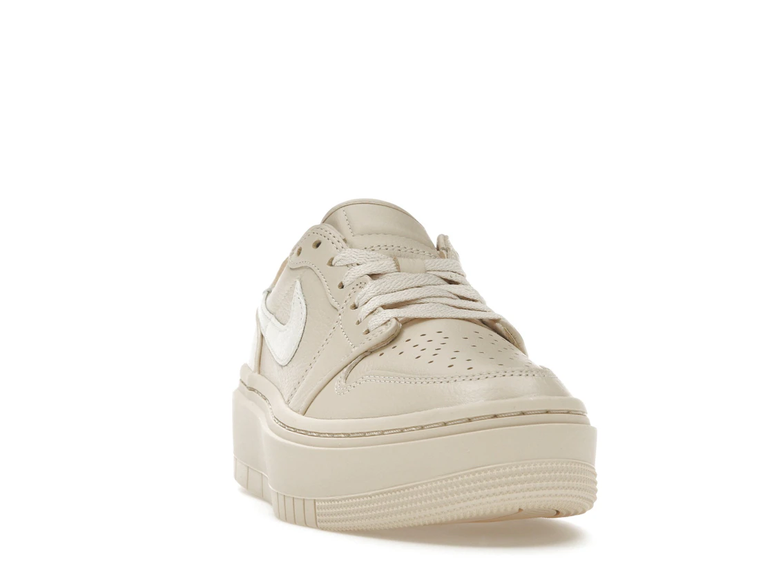 Vue 8 de Jordan 1 Elevate Low Legend Light Brown 