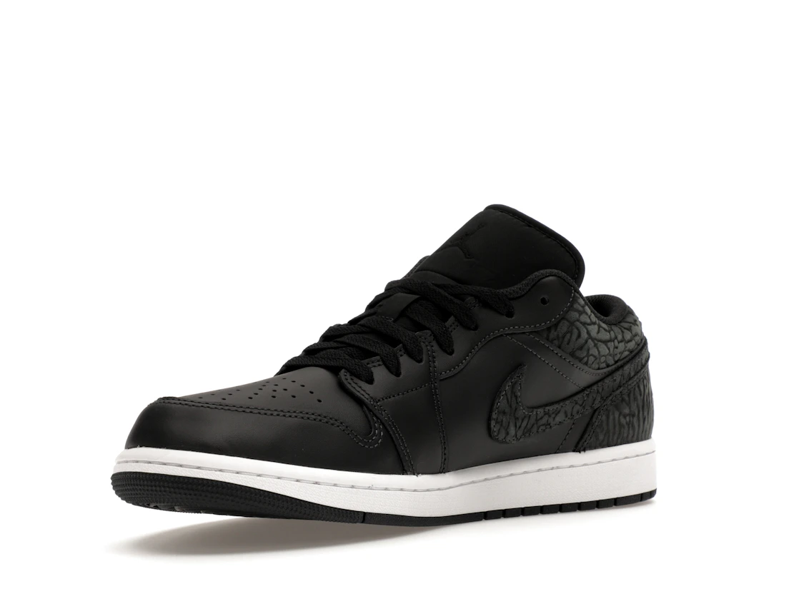 Vue 15 de Jordan 1 Low SE Black Elephant