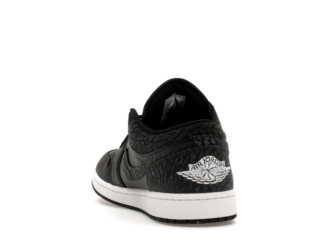 Vue 26 de Jordan 1 Low SE Black Elephant