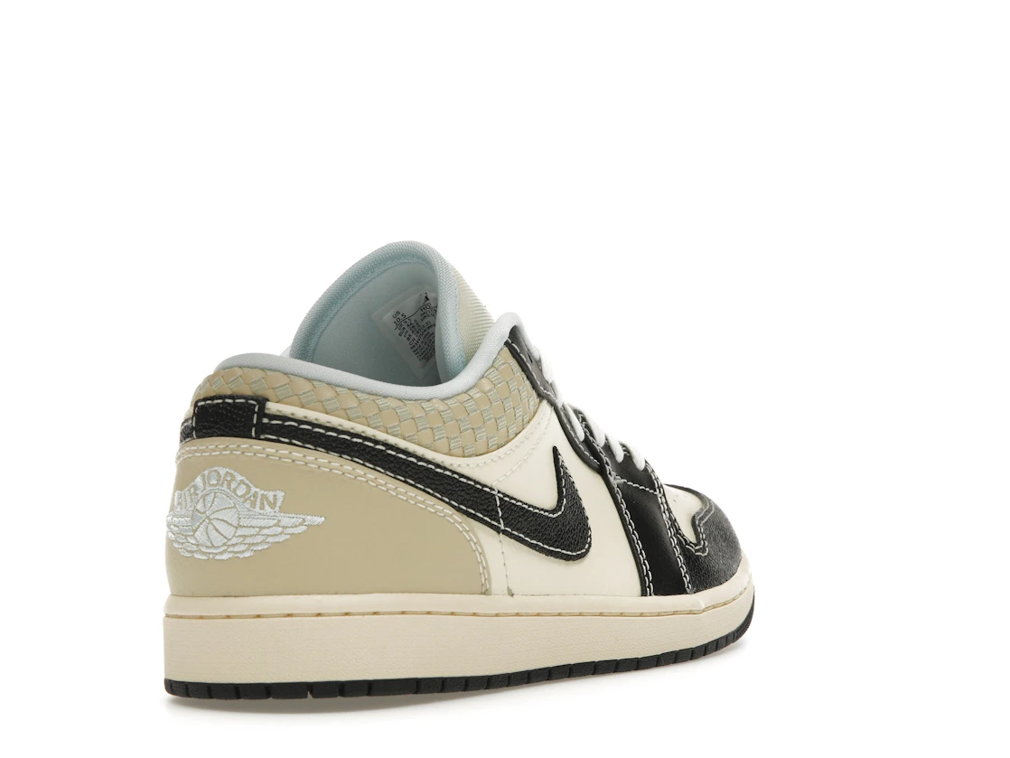 Vue 31 de Jordan 1 Low SE Coconut Milk Black Muslin