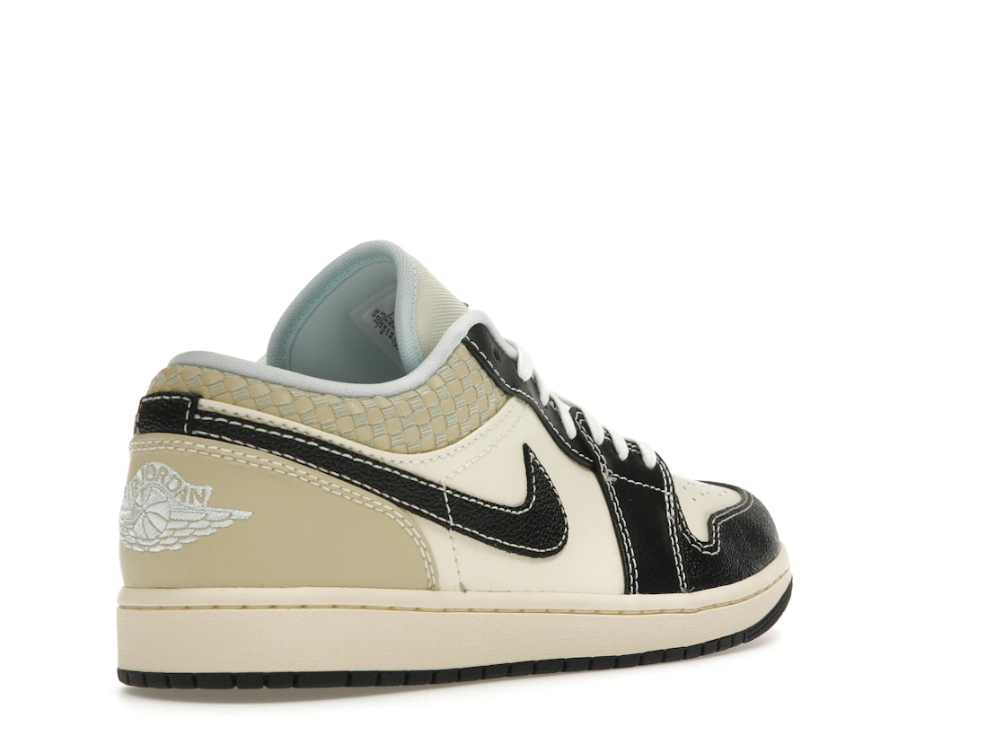 Vue 32 de Jordan 1 Low SE Coconut Milk Black Muslin