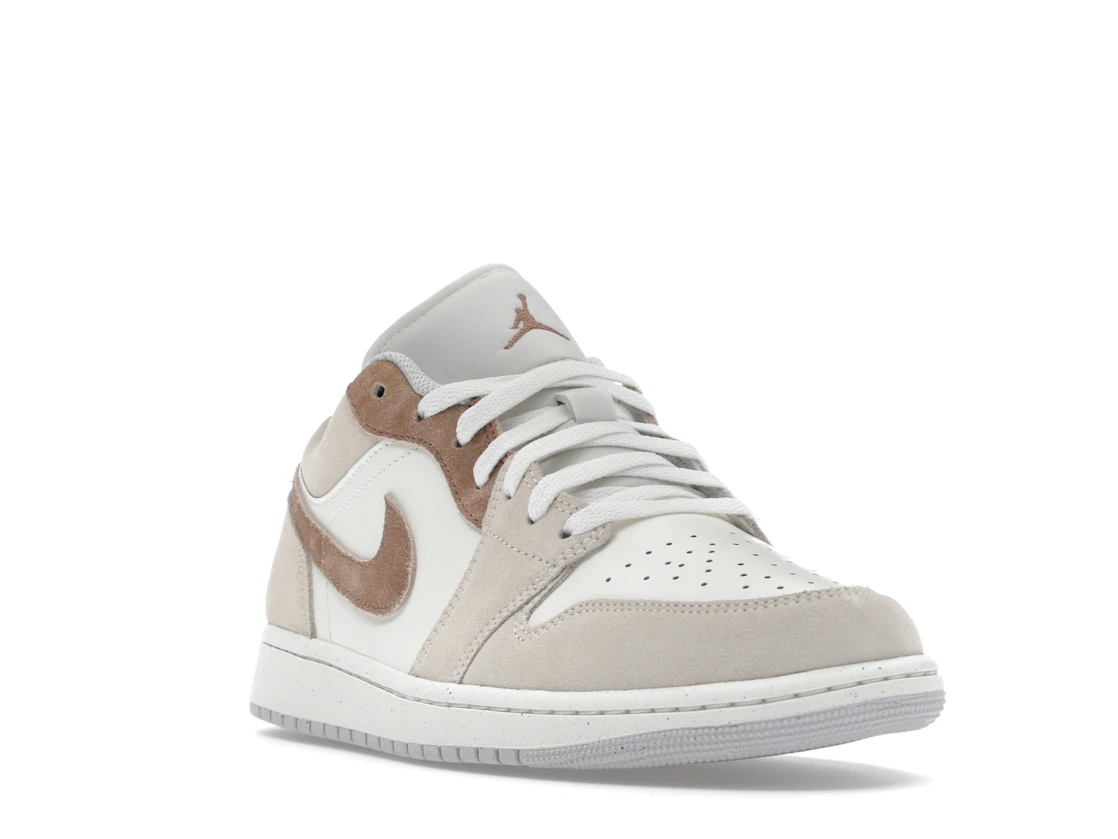 Vue 7 de Jordan 1 Low SE Legend Light Brown