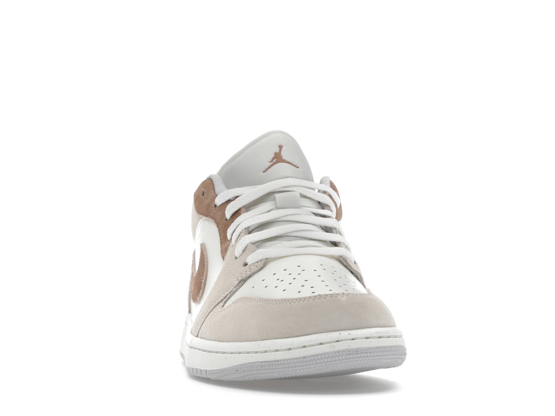 Vue 9 de Jordan 1 Low SE Legend Light Brown