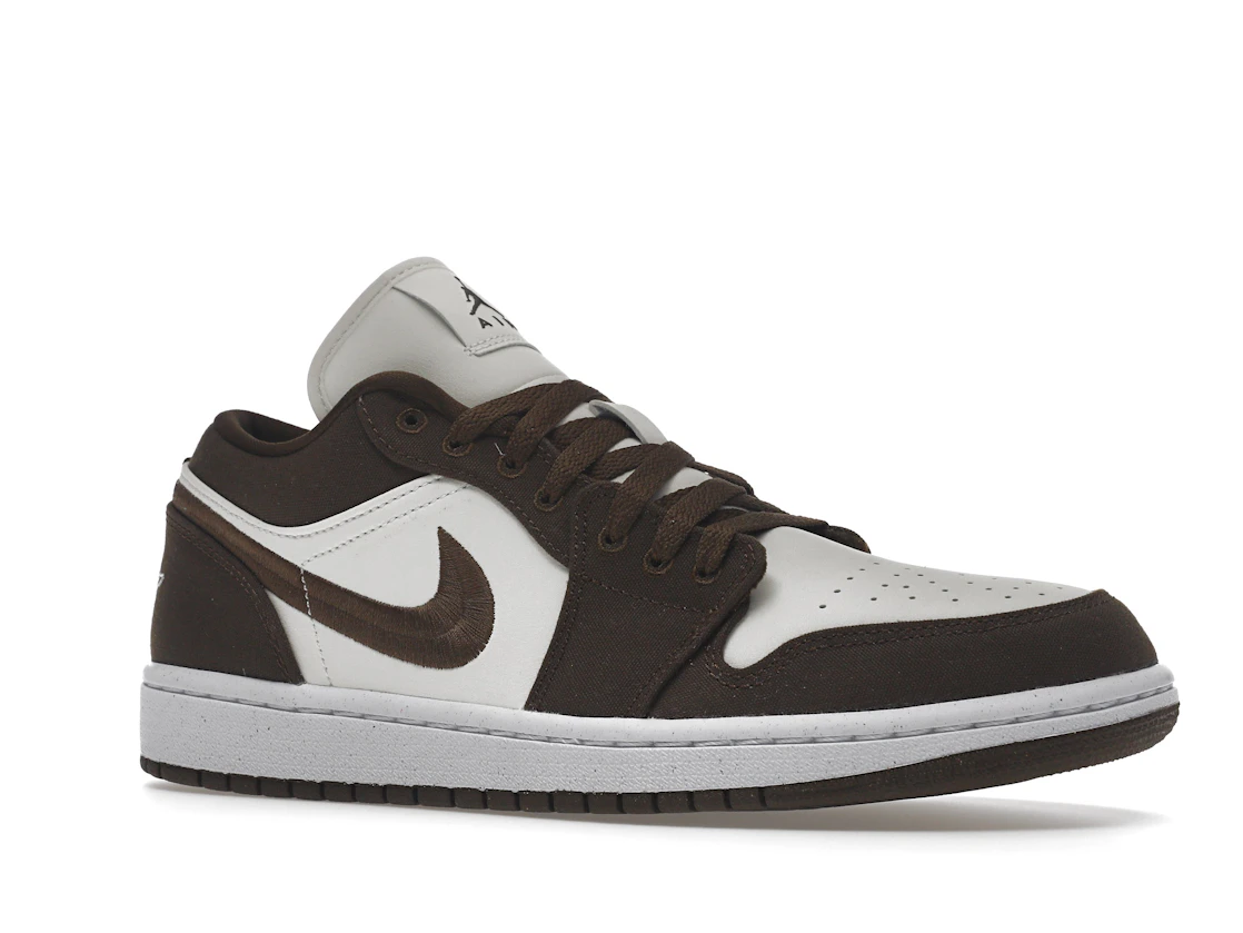 Vue 4 de Jordan 1 Low SE Light Olive 
