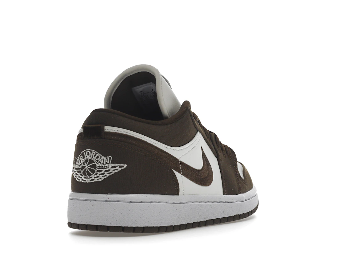 Vue 31 de Jordan 1 Low SE Light Olive 