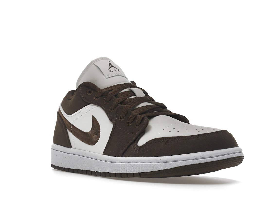 Vue 6 de Jordan 1 Low SE Light Olive 