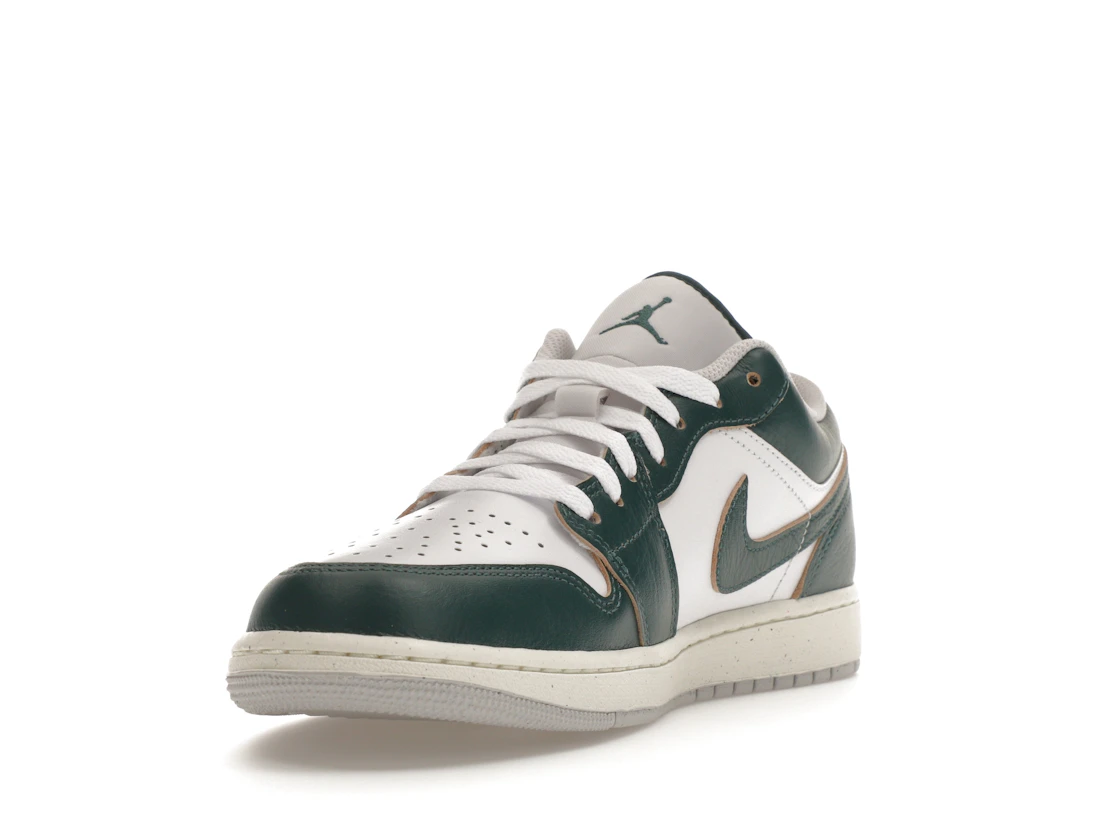 Vue 13 de Jordan 1 Low SE Oxidized Green