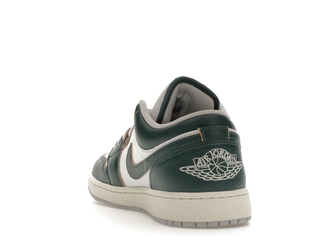 Vue 26 de Jordan 1 Low SE Oxidized Green
