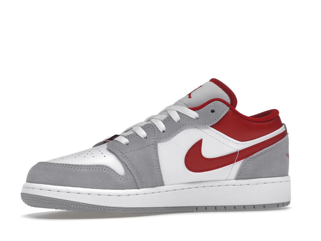 Vue 17 de Jordan 1 Low SE Smoke Grey Gym Red (GS)