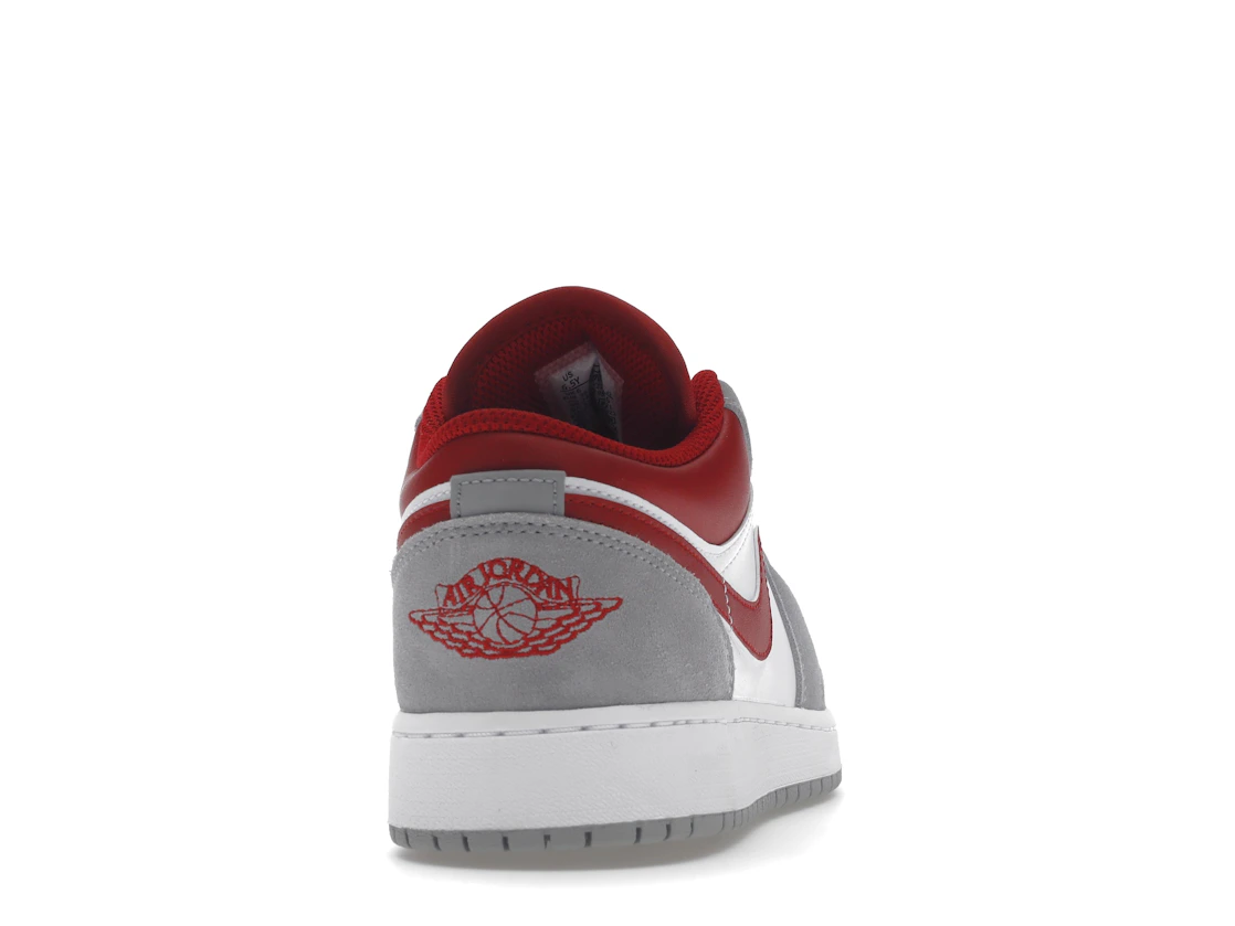 Vue 29 de Jordan 1 Low SE Smoke Grey Gym Red (GS)