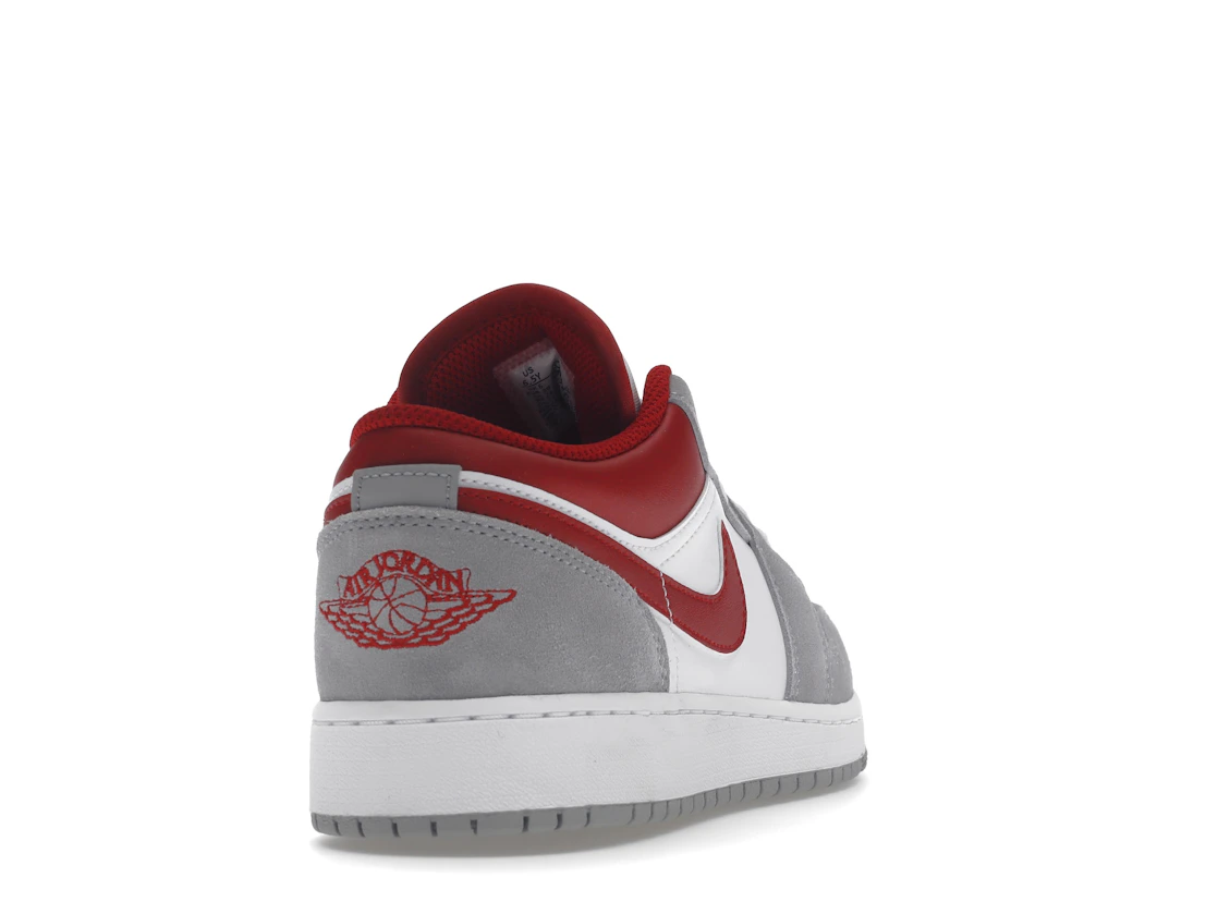 Vue 30 de Jordan 1 Low SE Smoke Grey Gym Red (GS)