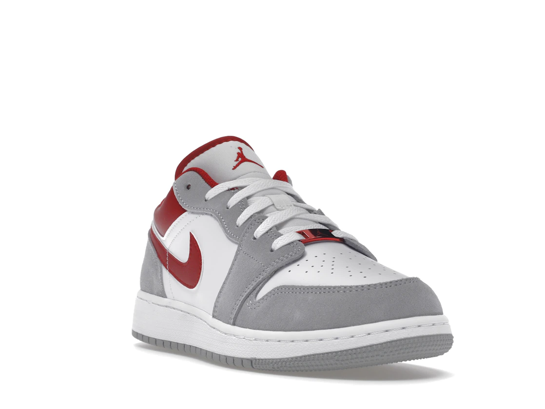 Vue 7 de Jordan 1 Low SE Smoke Grey Gym Red (GS)