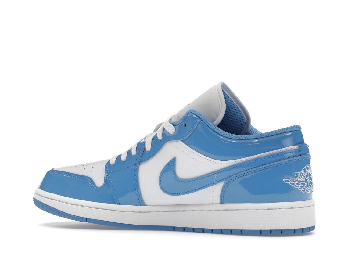 Vue 22 de Jordan 1 Low SE White Legend Blue