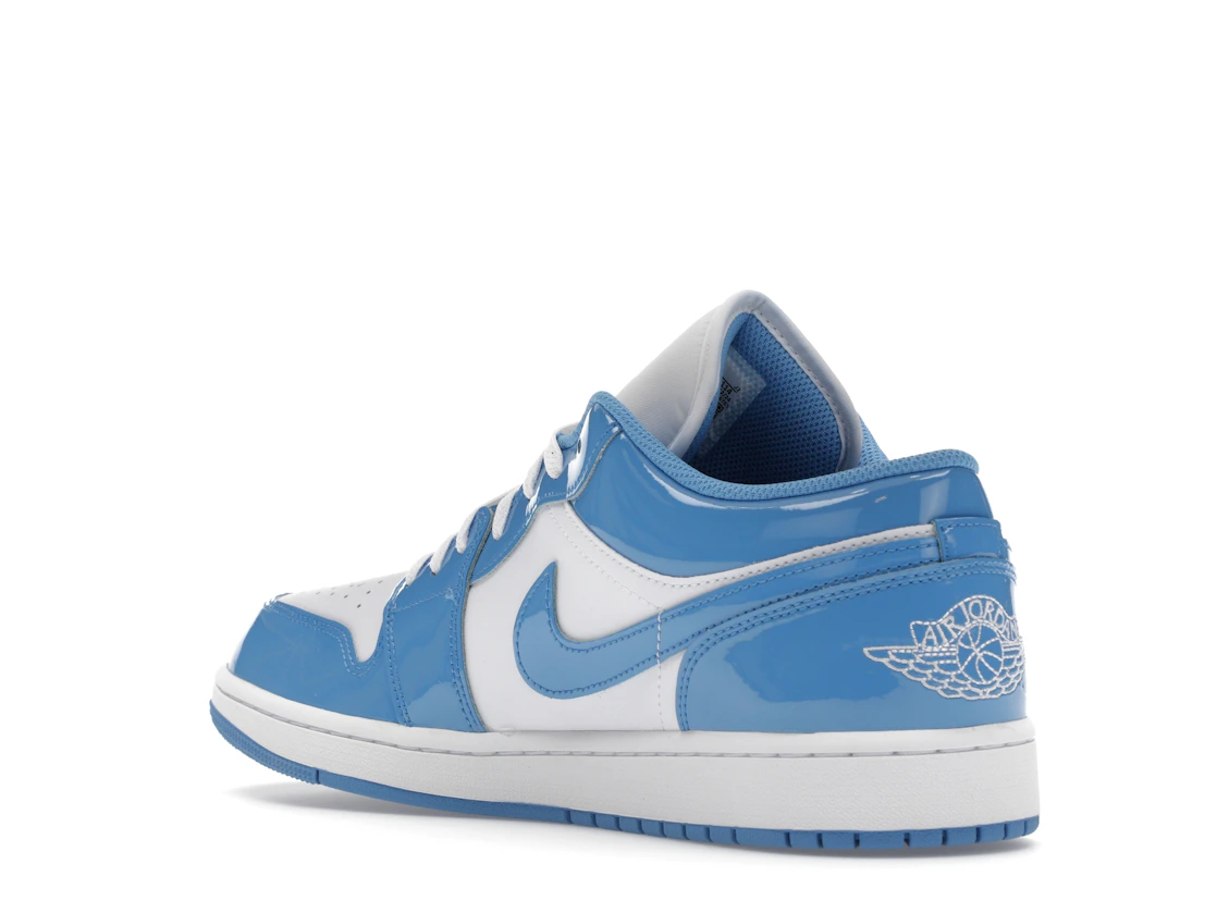 Vue 24 de Jordan 1 Low SE White Legend Blue