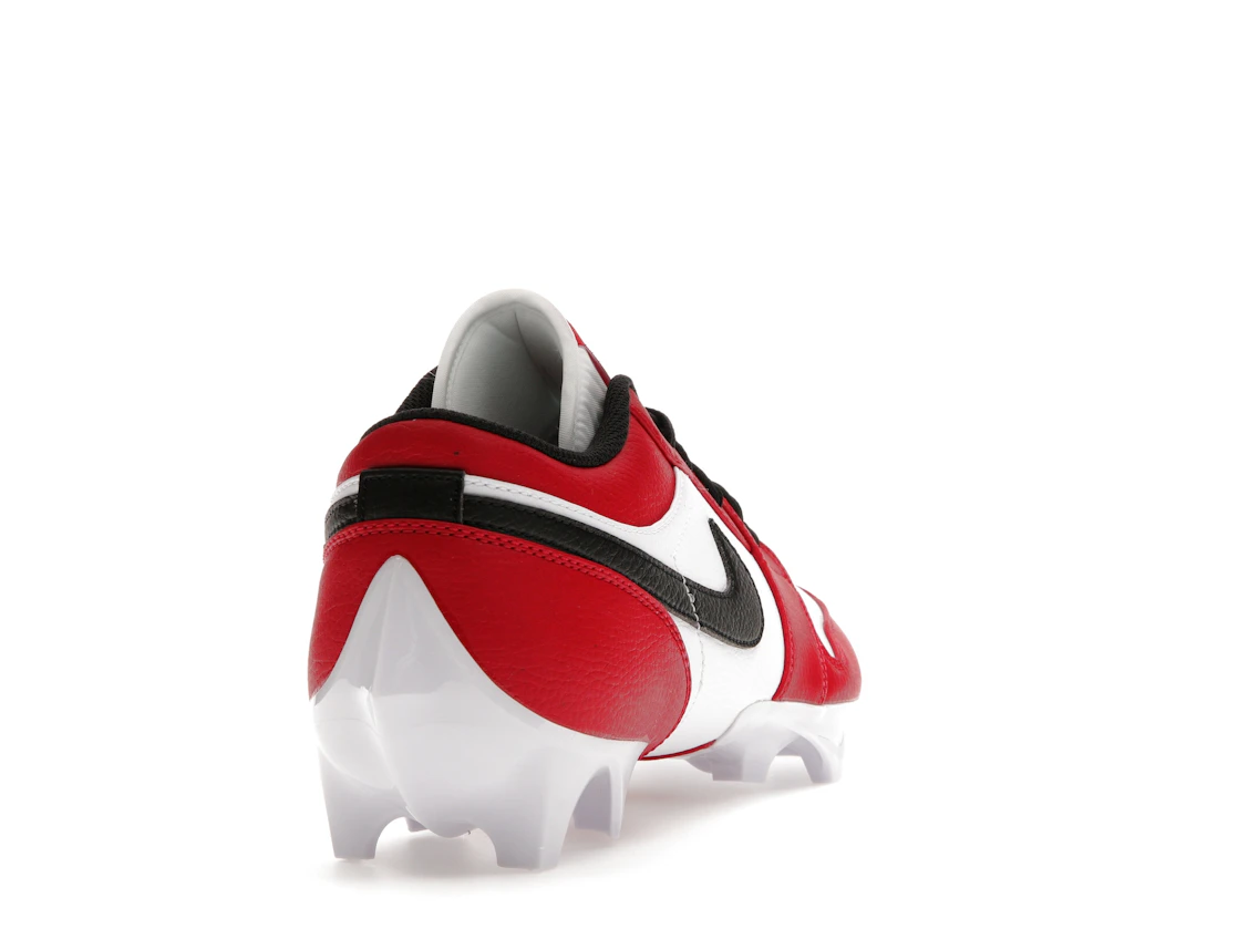 Vue 30 de Jordan 1 Low TD Cleat Chicago (2023)