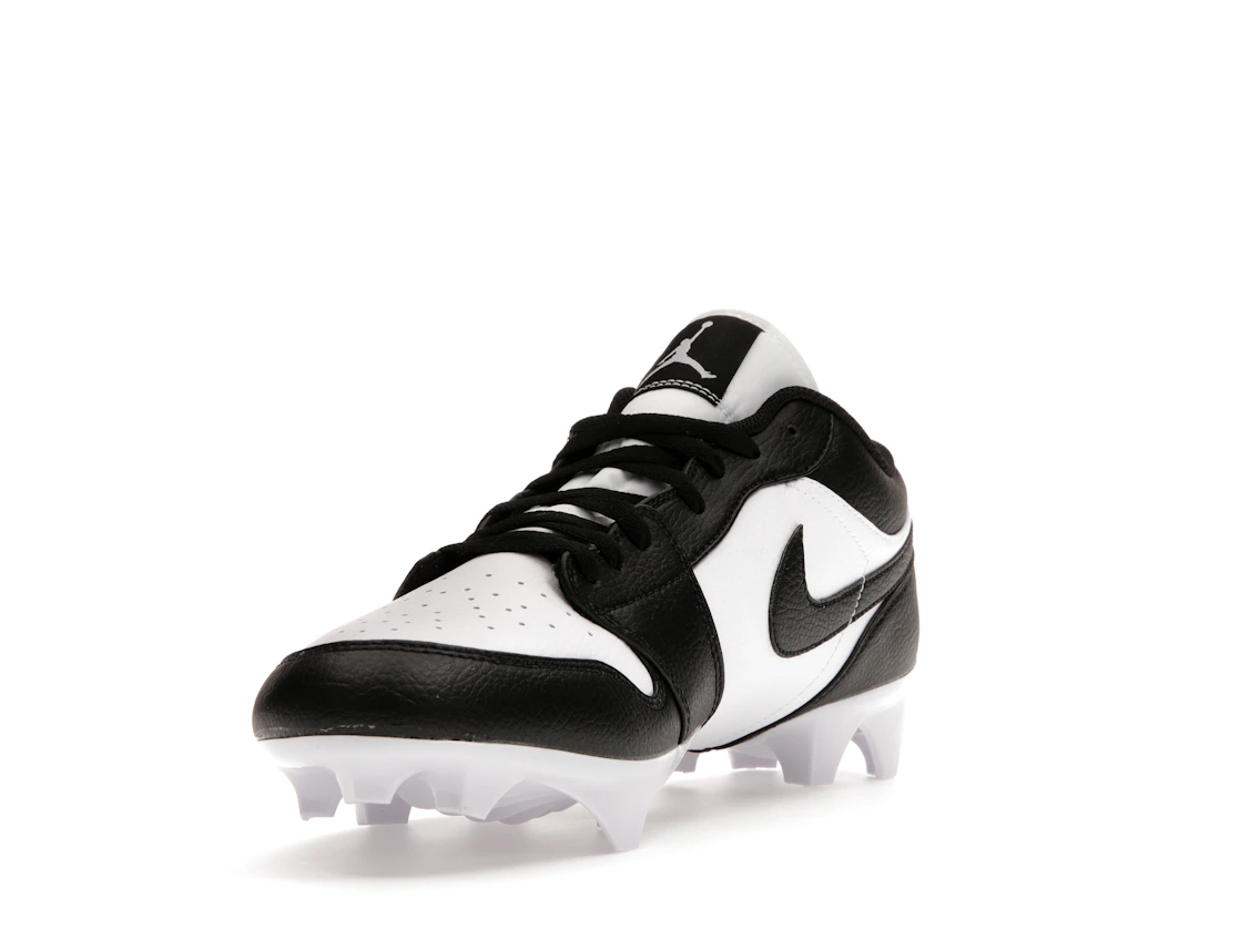 Vue 13 de Jordan 1 Low TD Cleat Panda