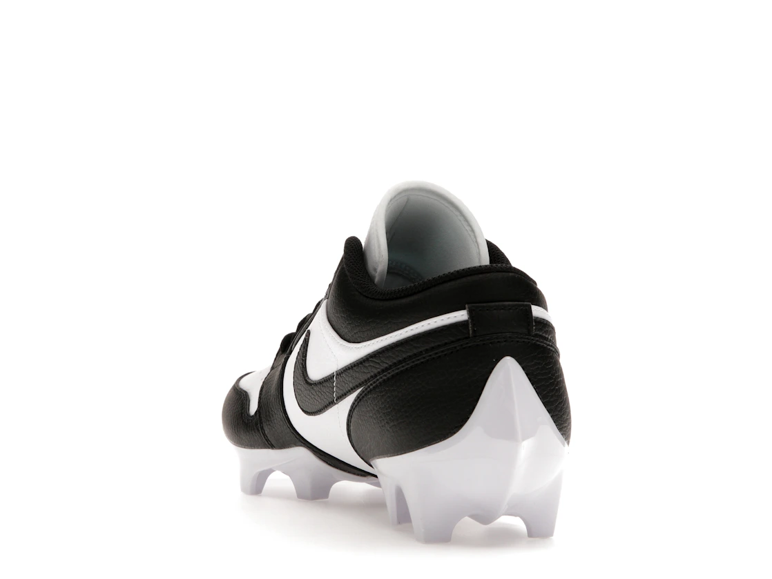Vue 26 de Jordan 1 Low TD Cleat Panda