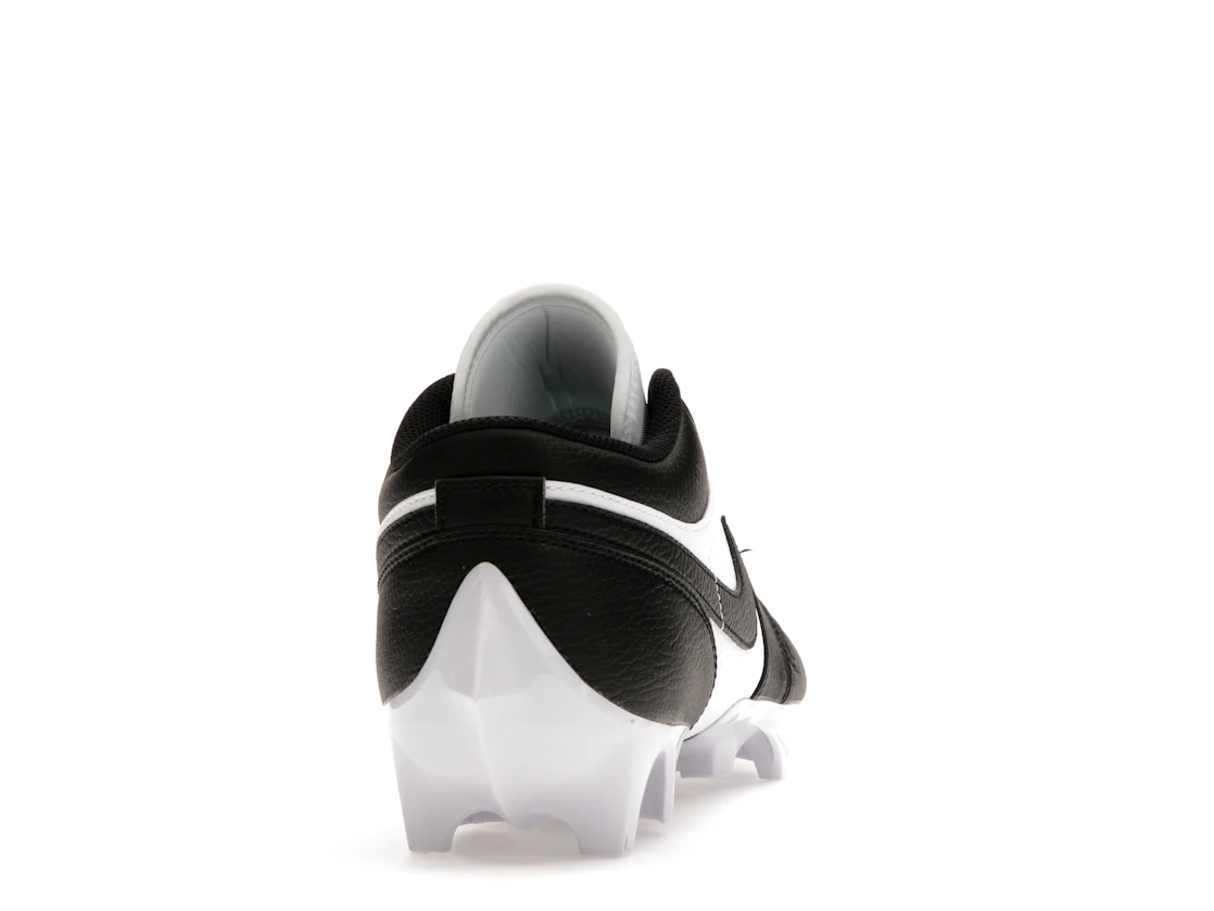 Vue 29 de Jordan 1 Low TD Cleat Panda