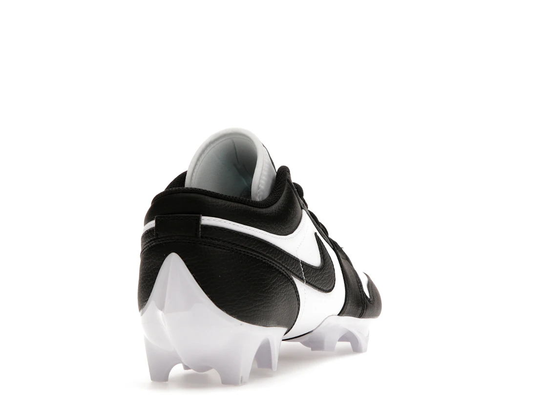 Vue 30 de Jordan 1 Low TD Cleat Panda