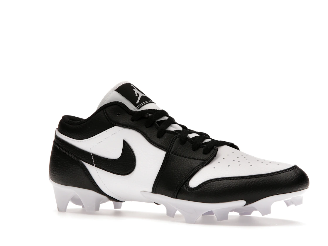 Vue 4 de Jordan 1 Low TD Cleat Panda