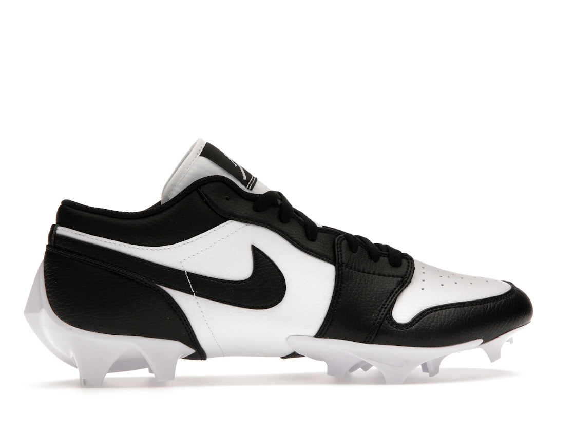 Vue 36 de Jordan 1 Low TD Cleat Panda