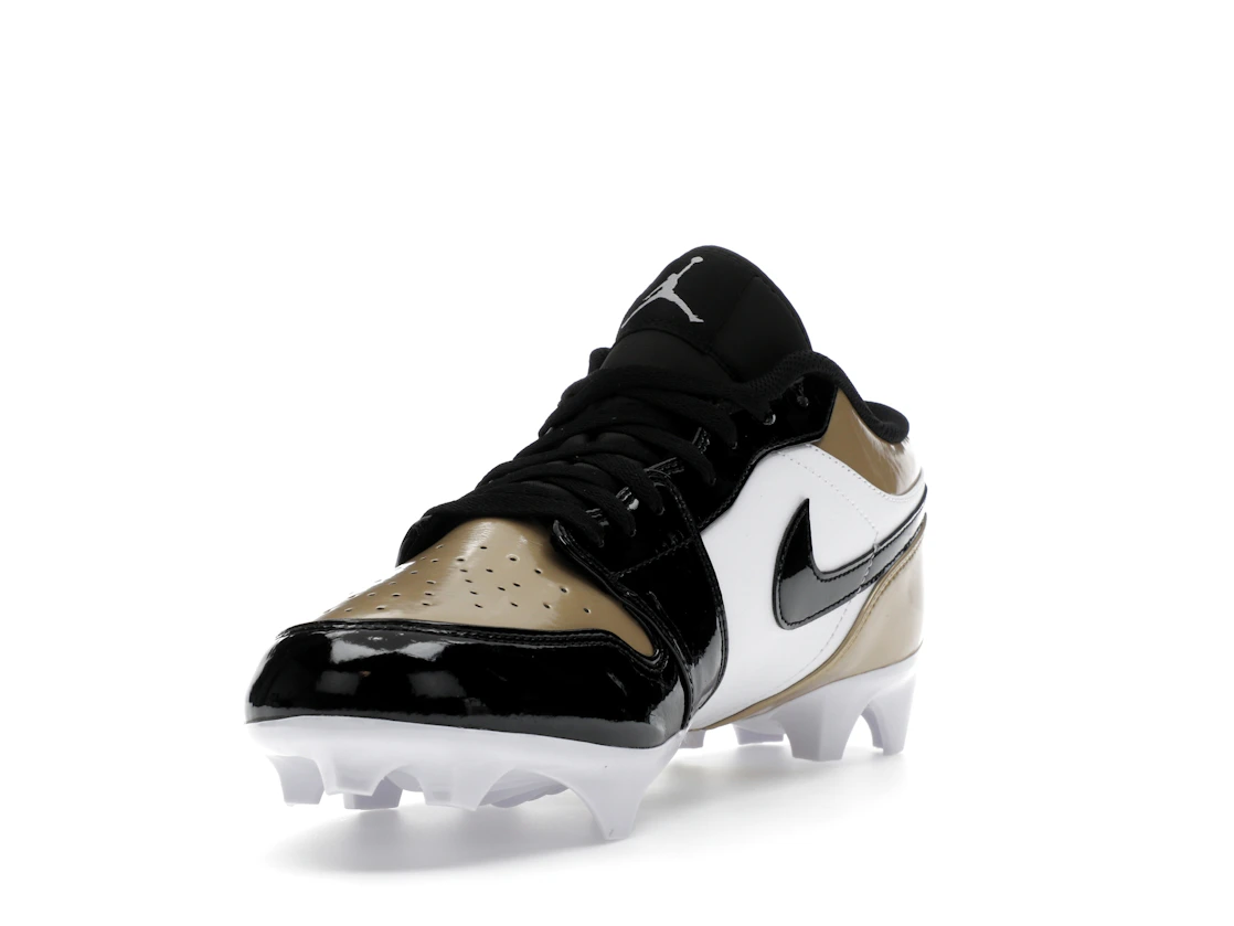 Vue 13 de Jordan 1 Low TD Cleat Patent Gold Toe
