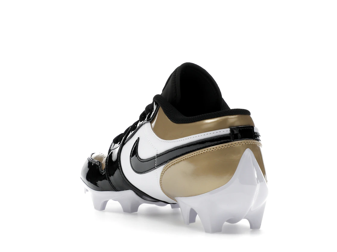 Vue 25 de Jordan 1 Low TD Cleat Patent Gold Toe