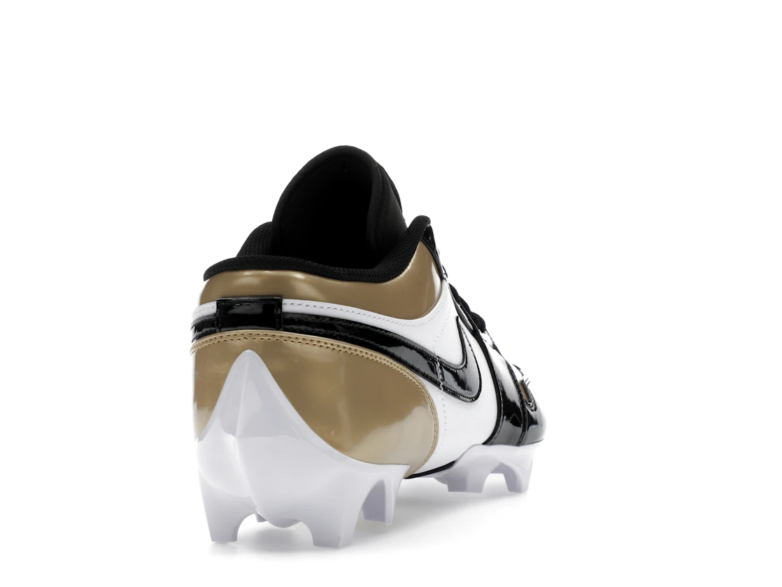 Vue 30 de Jordan 1 Low TD Cleat Patent Gold Toe