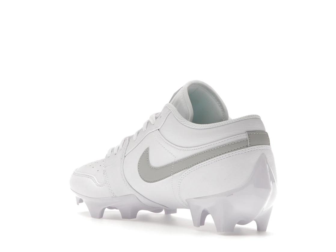 Vue 24 de Jordan 1 Low TD Cleat White Grey Fog