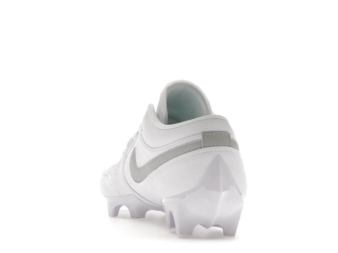 Vue 26 de Jordan 1 Low TD Cleat White Grey Fog