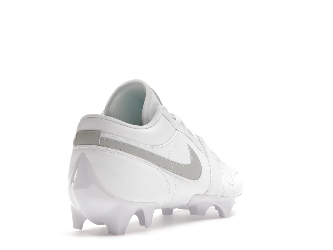Vue 31 de Jordan 1 Low TD Cleat White Grey Fog