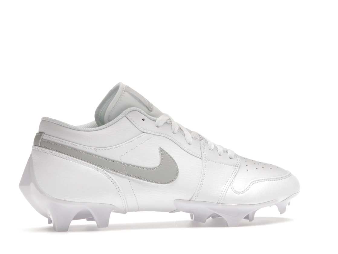 Vue 35 de Jordan 1 Low TD Cleat White Grey Fog