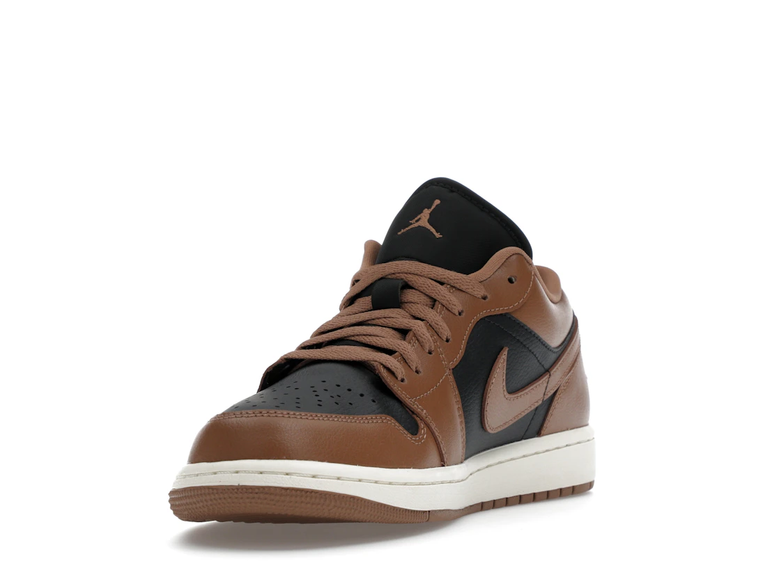 Vue 13 de Jordan 1 Low Archaeo Brown 