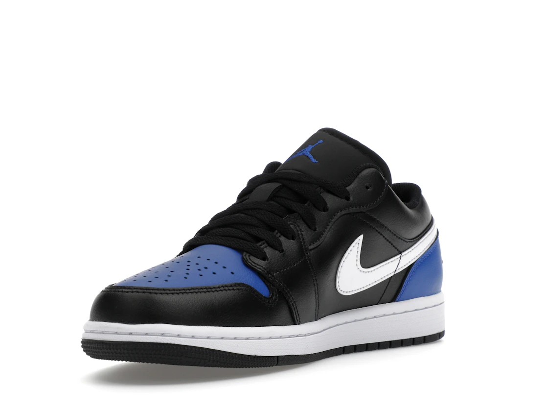 Vue 14 de Jordan 1 Low Black Royal Toe