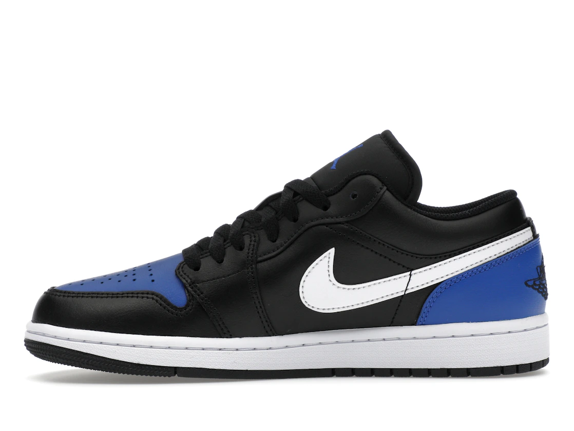 Vue 19 de Jordan 1 Low Black Royal Toe