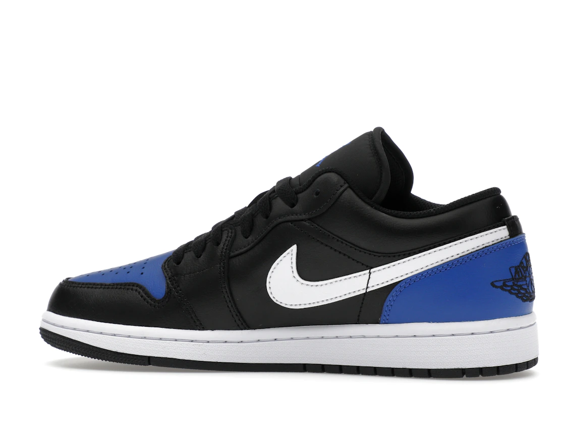 Vue 21 de Jordan 1 Low Black Royal Toe