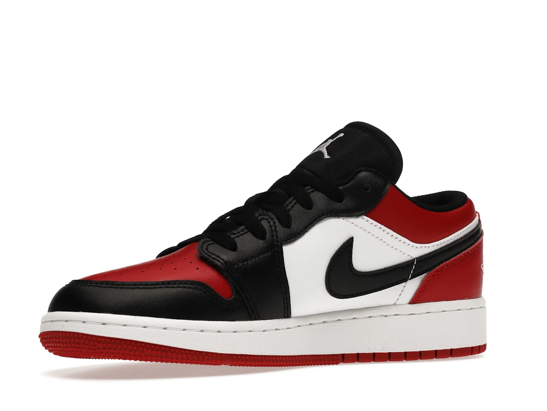 Vue 16 de Jordan 1 Low Bred Toe (GS)