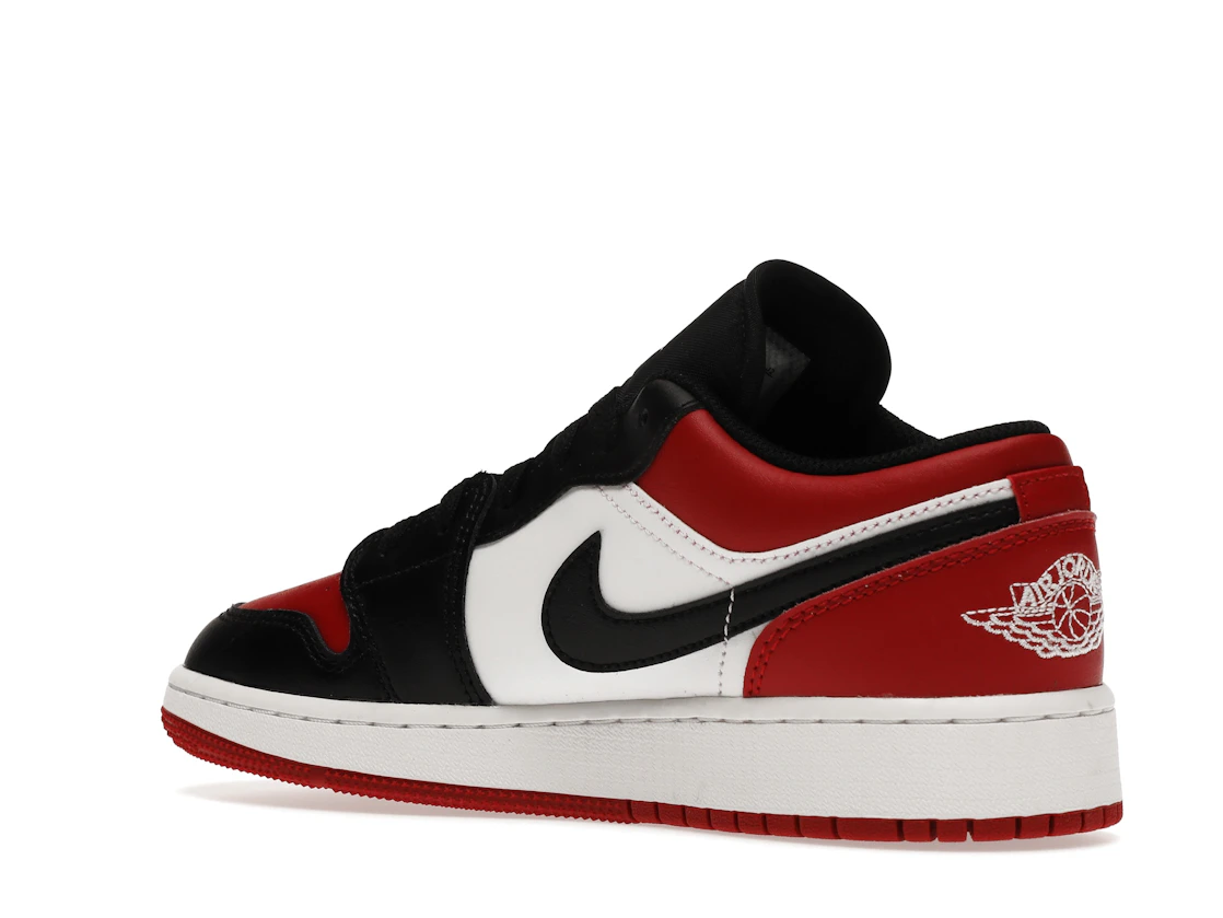 Vue 23 de Jordan 1 Low Bred Toe (GS)