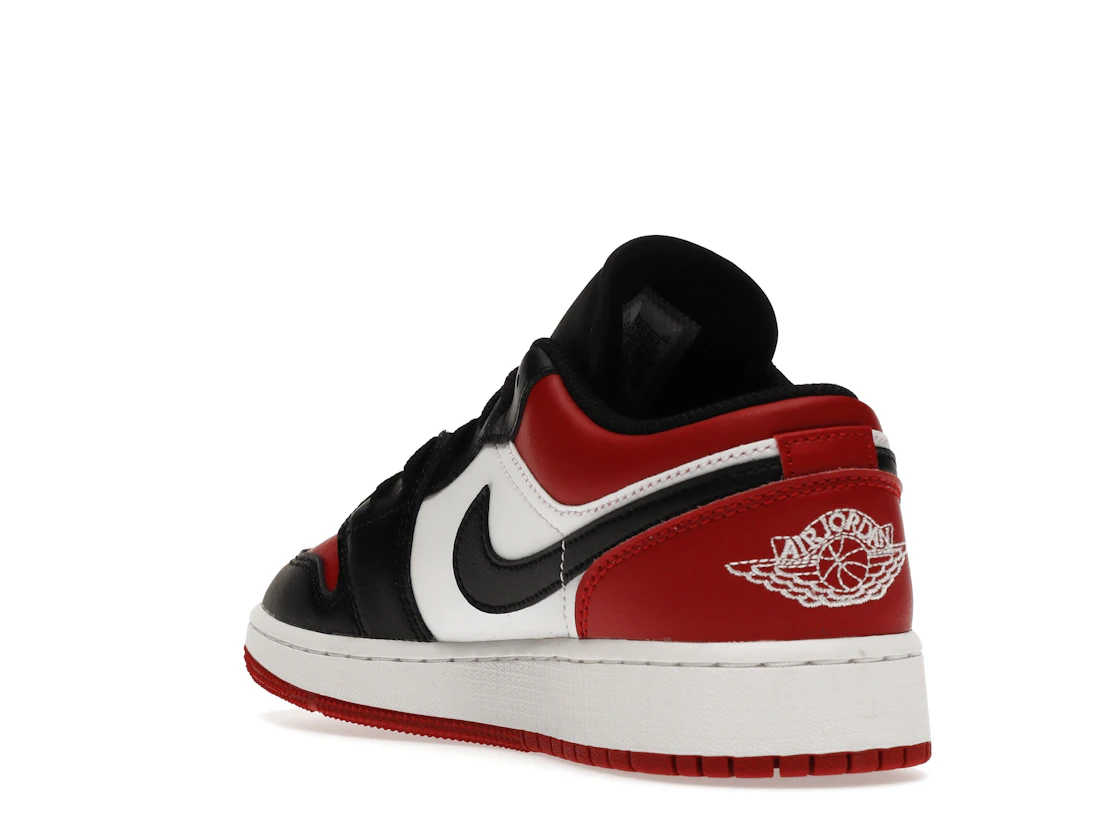 Vue 25 de Jordan 1 Low Bred Toe (GS)