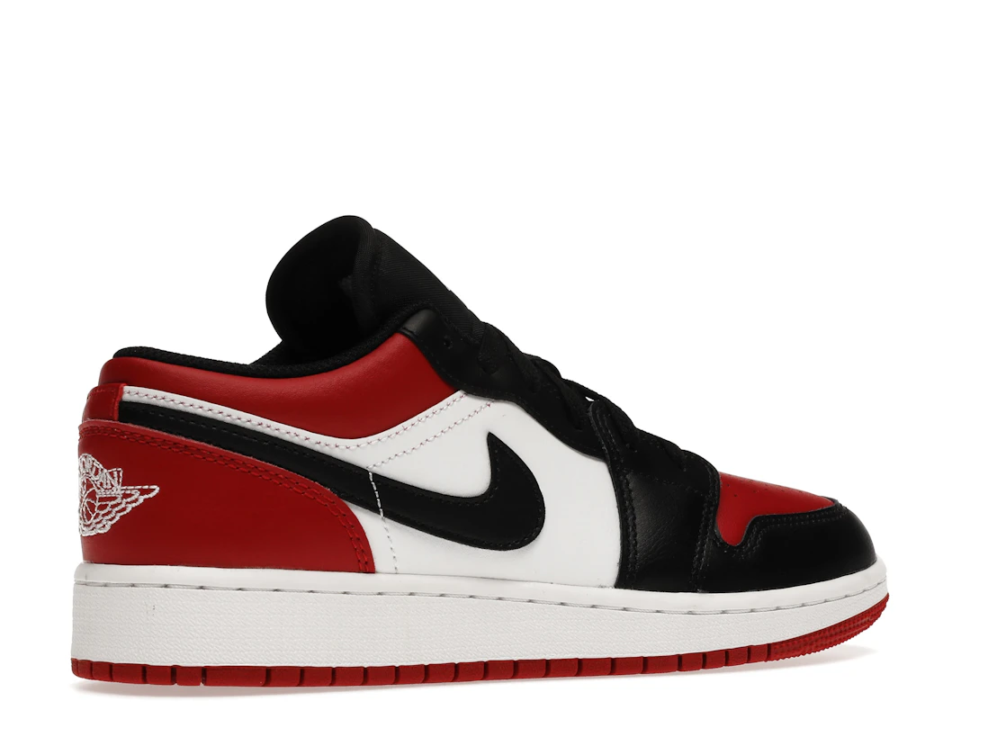 Vue 34 de Jordan 1 Low Bred Toe (GS)
