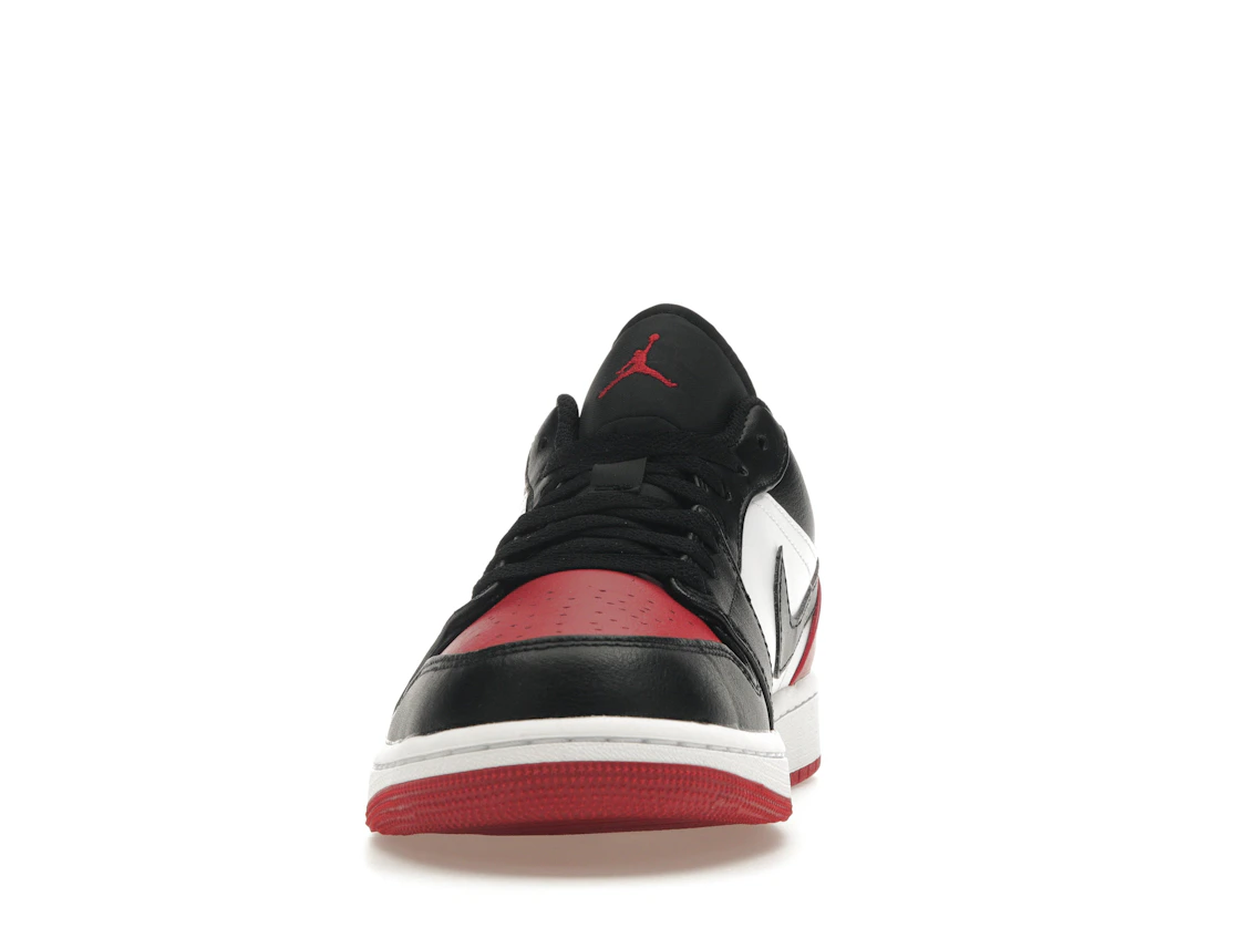 Vue 11 de Jordan 1 Low Bred Toe 2.0