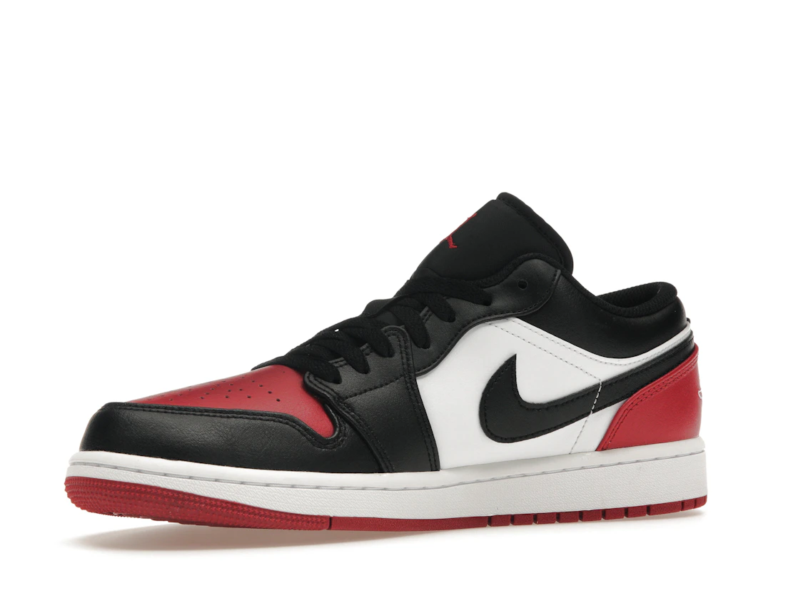 Vue 16 de Jordan 1 Low Bred Toe 2.0